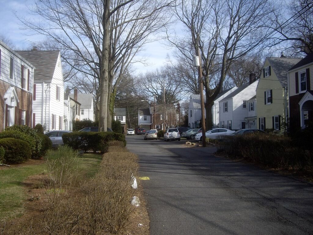 Homes around a residential cul-de-sac in Radburn, Fair Lawn, Bergen County.